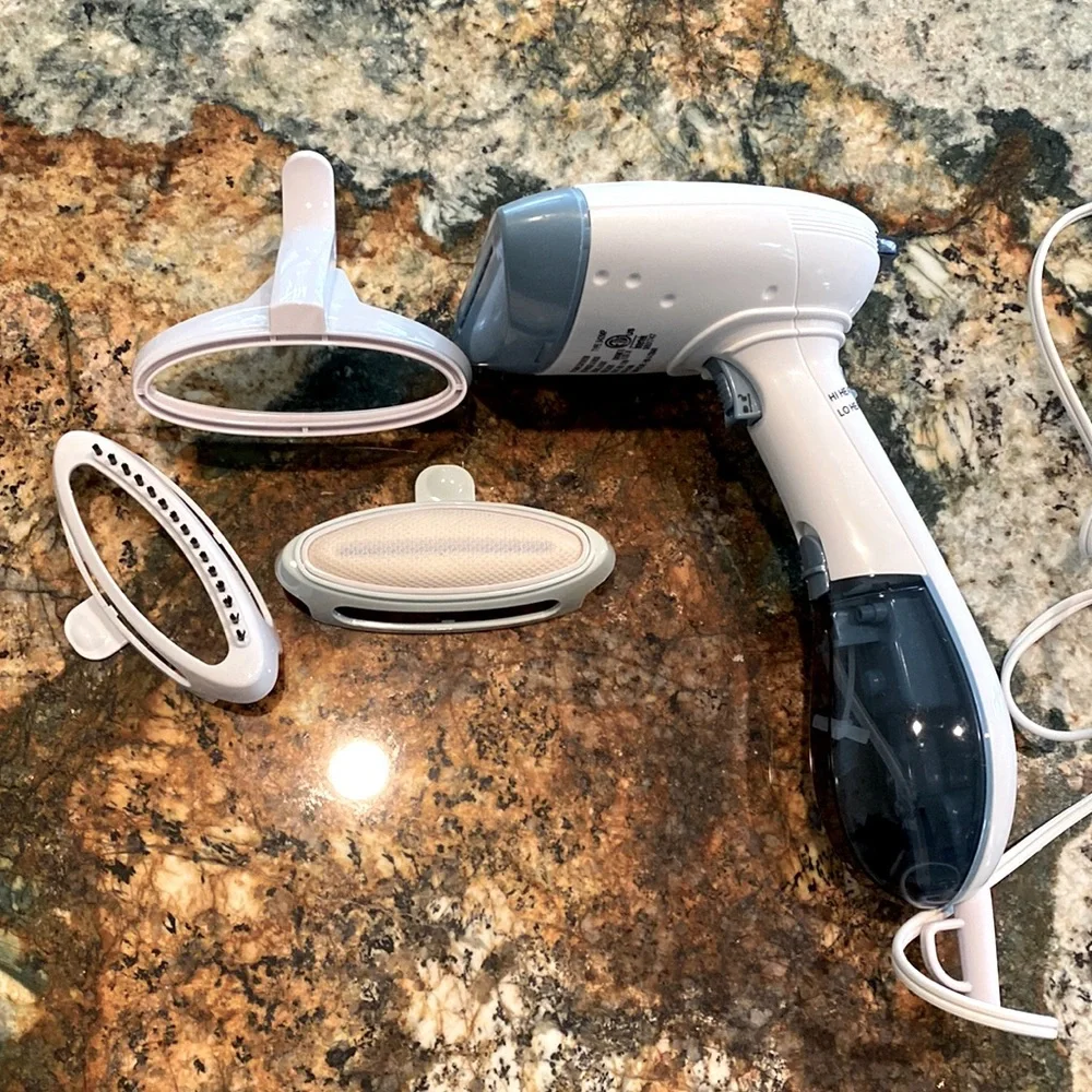 Conair handheld garment clothing steamer clothes bedding Model GS23RS